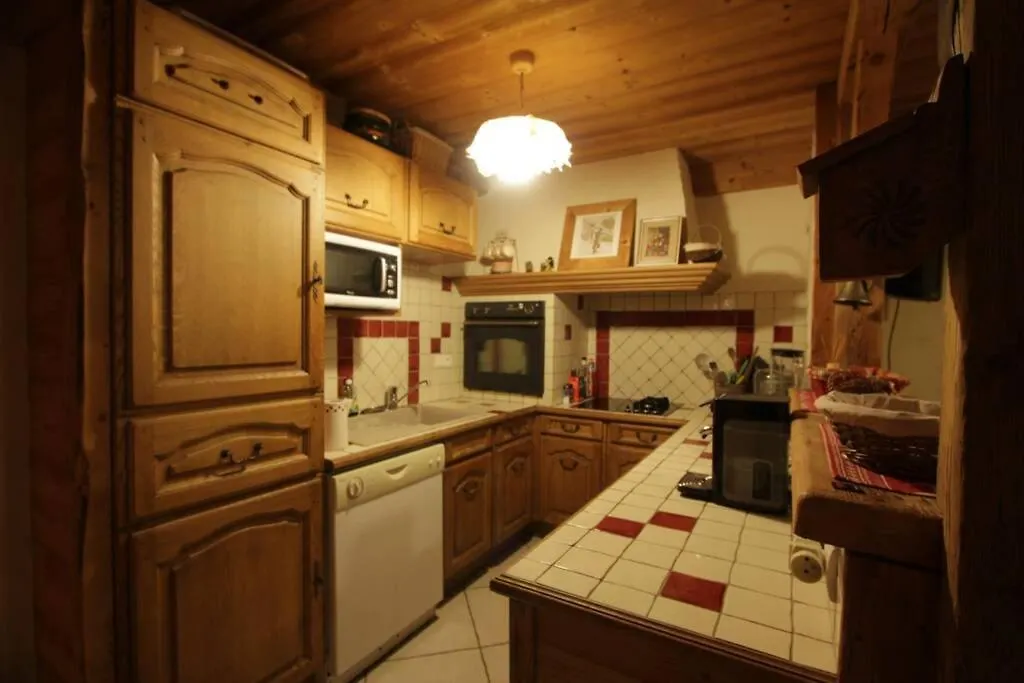 Appartement Cozy Dans Chalet 6 Pers Voiture 4 Roues Motrice A Dispo Clusaz